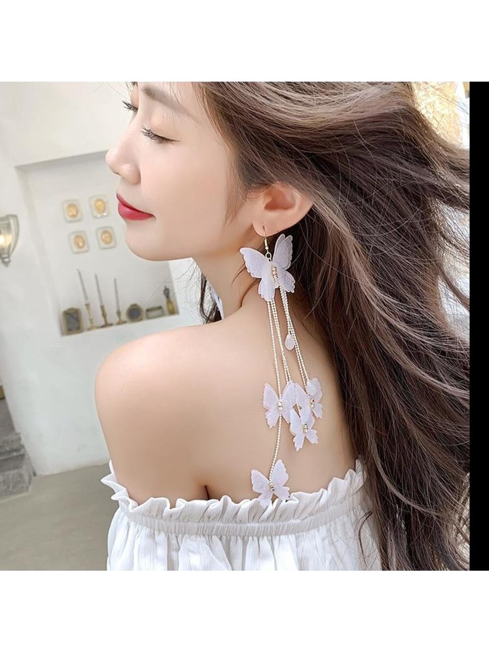Belinda Long White Chiffon Butterfly Earrings-2-D-8-82-A